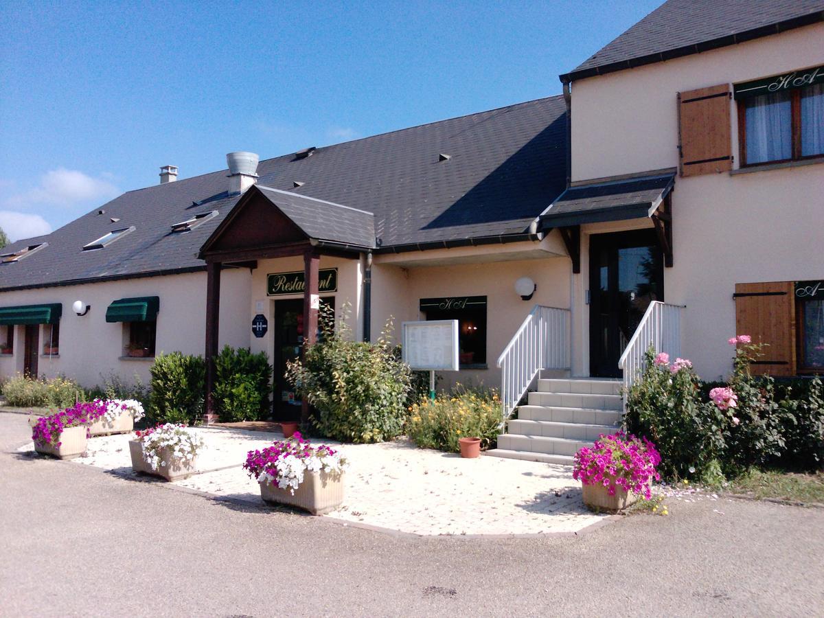 Ferrieres-en-Gatinais Logis Hotel Restaurant De L'Abbaye المظهر الخارجي الصورة